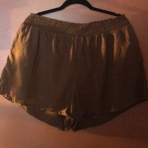 F21 elastic waistband linen shorts